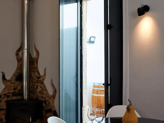 Pereiras House Of Charm - Downtown *